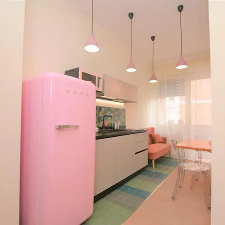 La Dotta - Via Jacopo Barozzi 2 *